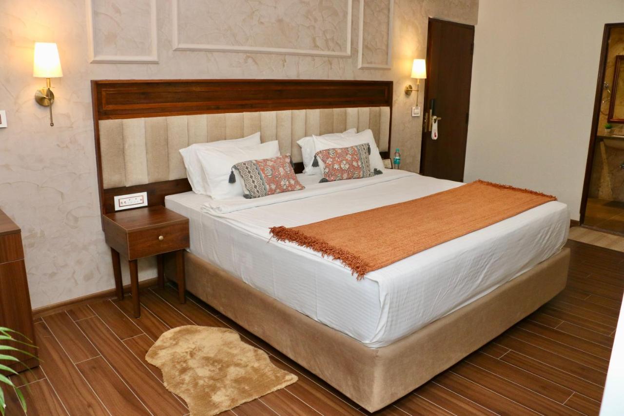 Nalapad'S Hotel Bangalore International Exteriör bild