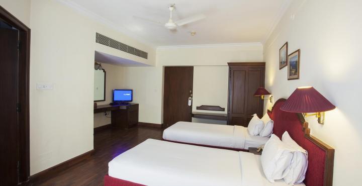 Nalapad'S Hotel Bangalore International Exteriör bild
