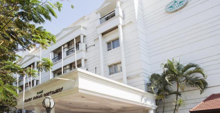 Nalapad'S Hotel Bangalore International Exteriör bild