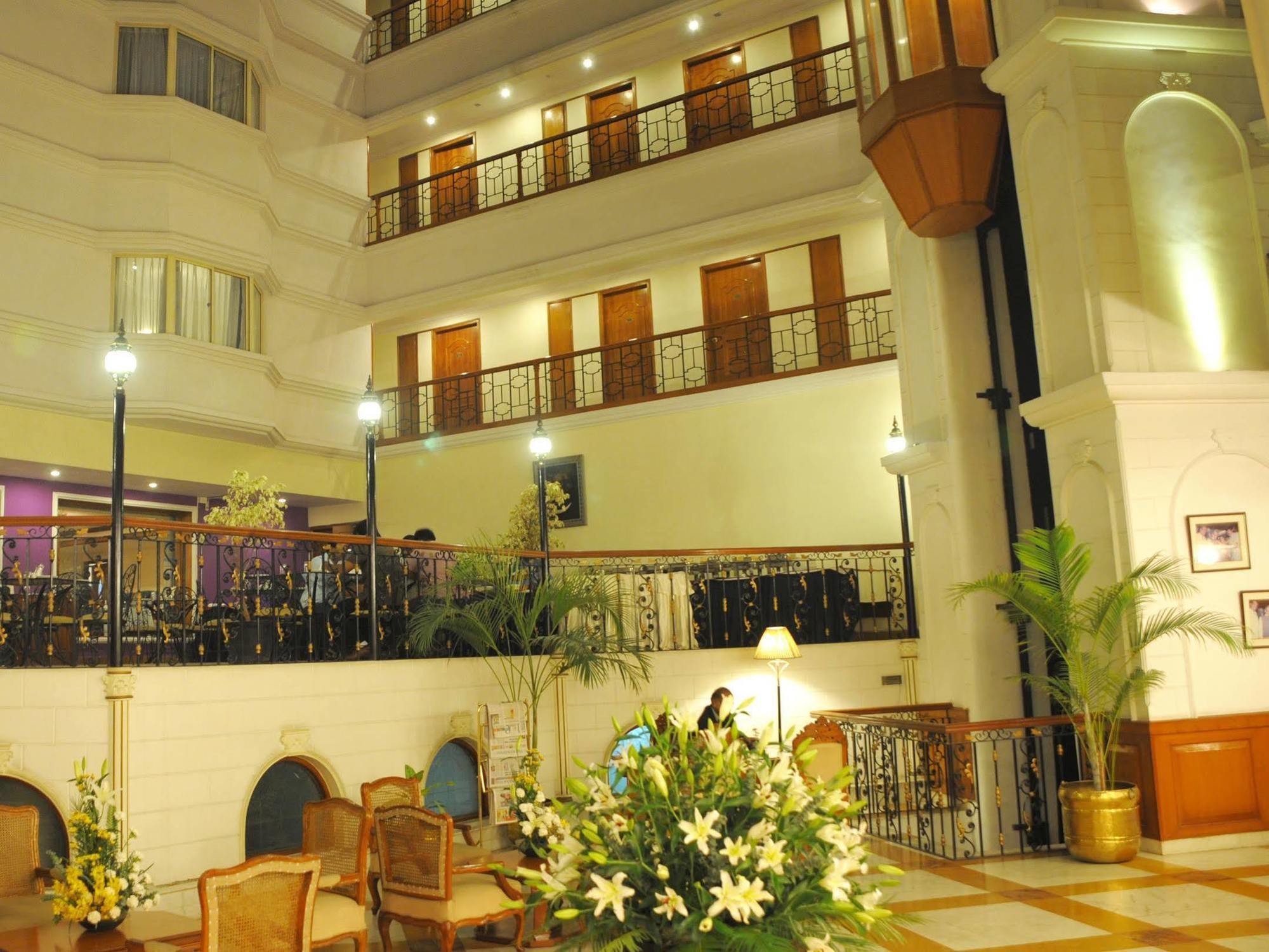 Nalapad'S Hotel Bangalore International Exteriör bild